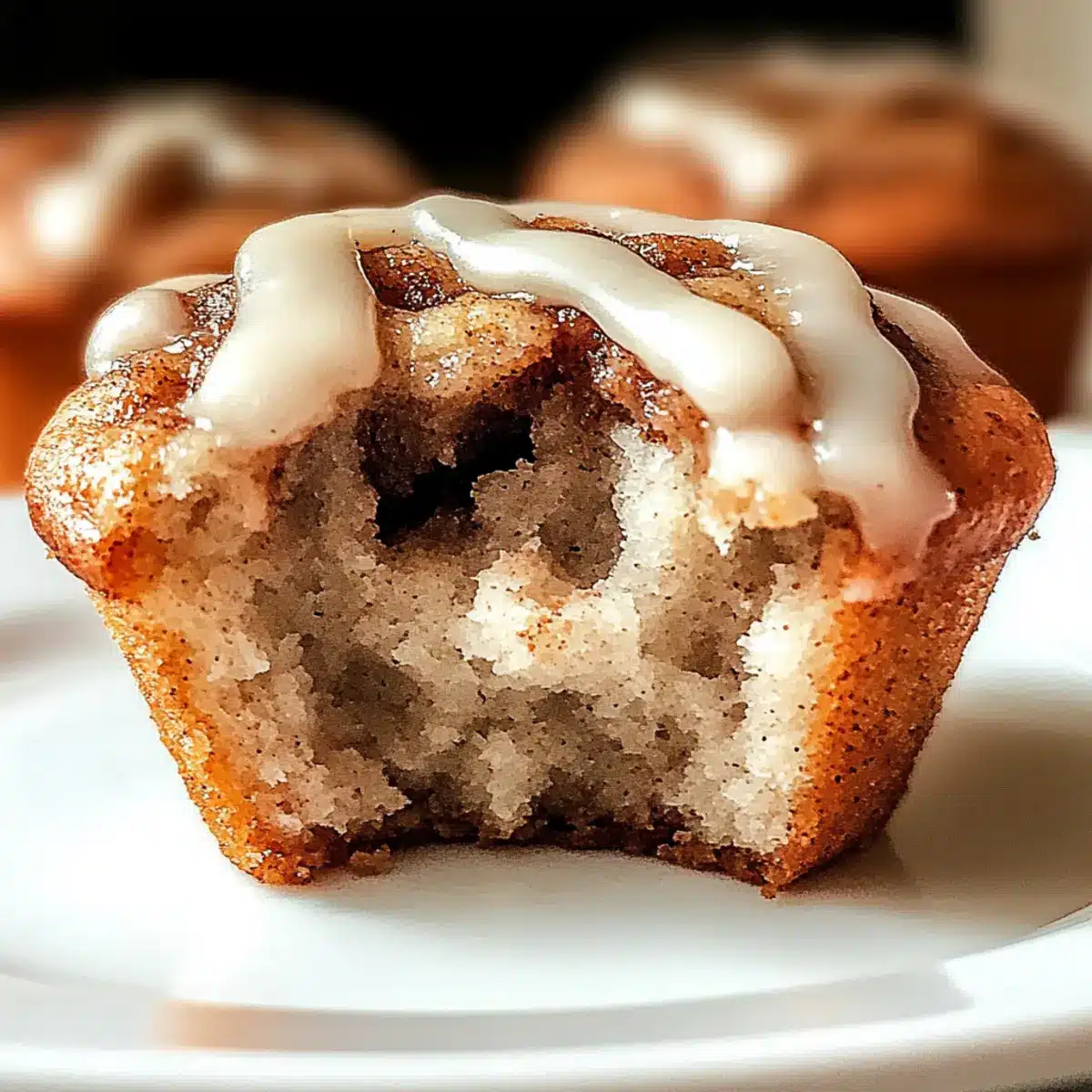 Fluffy Cinnamon Roll Muffins